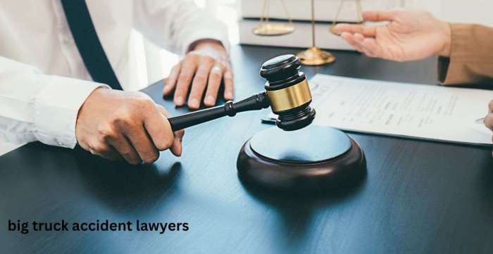 How to Choose the Right Truck Accident Lawyer - Skr Travel and ...